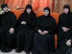 religieuses-de-Maaloula2